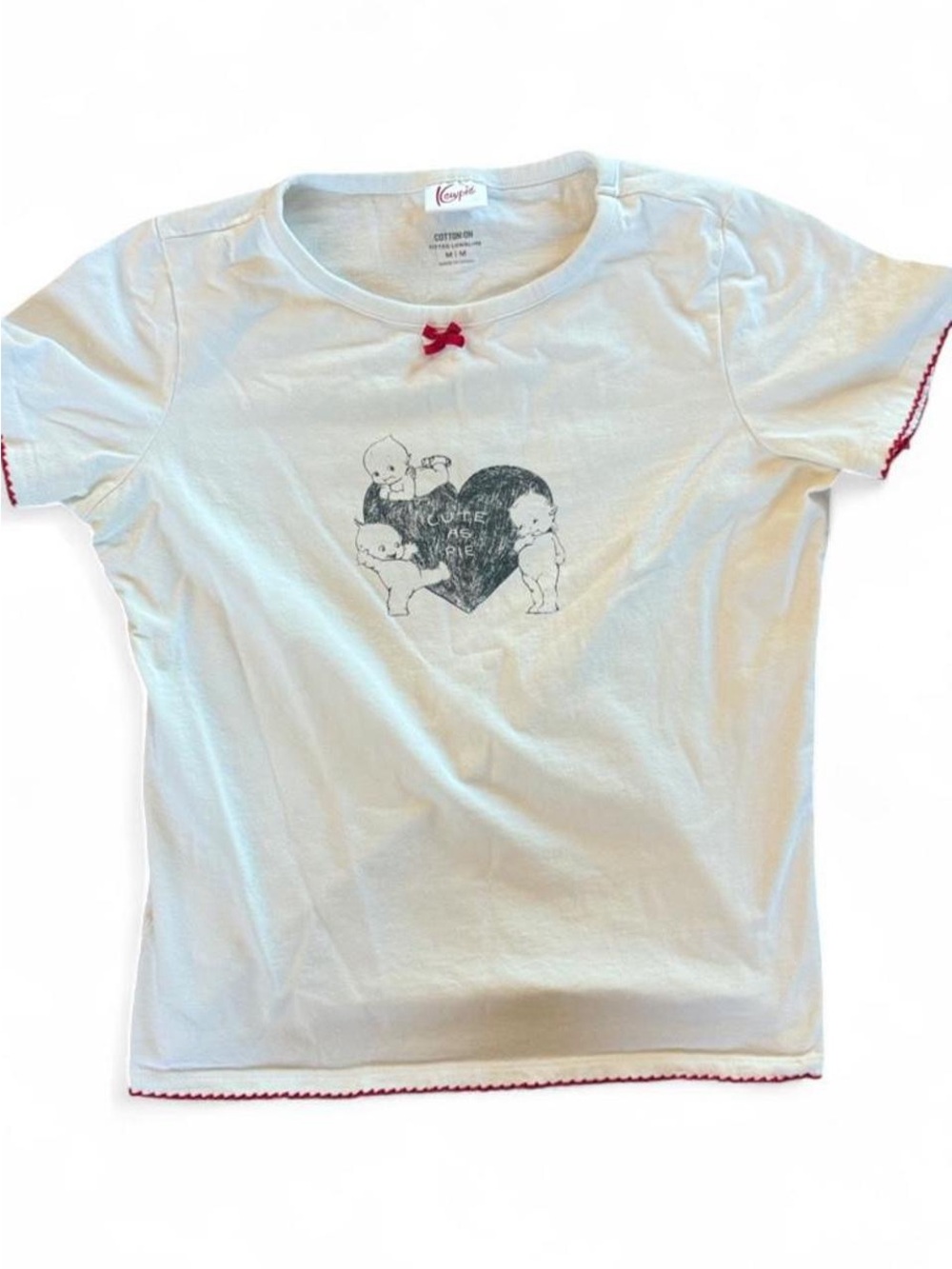 Kewpie cream baby tee w/ red bow detail Size M